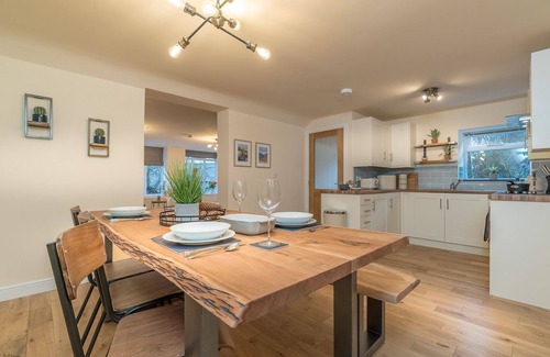 Gwynedd- Snowdonia Cottage | Luxury Accommodation in an Old Turbine House in Betws Y Coed | Pwerdy