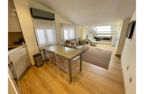 Oeste Apartment | Luxury accommodation in downtown Salamanca Toro 22