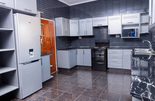 Lilongwe House | Luxury accommodation, 47 The Heights, Sector 1, Lilongwe