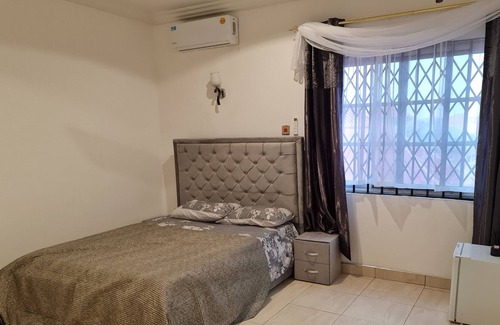 Nungua Cabin | Luxury Airbnb for your holiday enjoyment. Price display is per room.