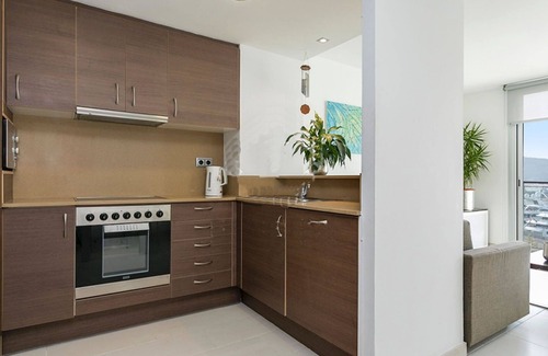 Barceloneta Apartment | Luxury Aircon Beach Apt Barcelona 31 nights plus