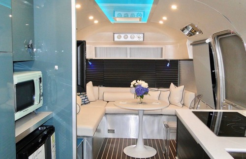 Pitt Meadows House | Luxury Airstream Life in Pitt Meadows