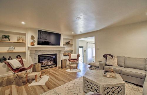North Valley House | Luxury Albuquerque Home with Pool, Deck, and Hot Tub!