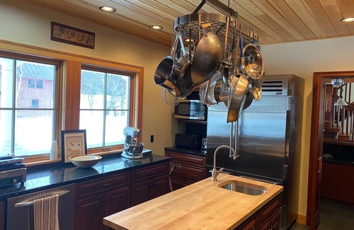 Mount Holly House | Luxury All Season Belmont Home close to Okemo/Killington , VAST trail & Lakes