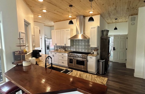 San Juan River Village House | Luxury Alpine Chalet-Perfectly Located+ View! Close to River