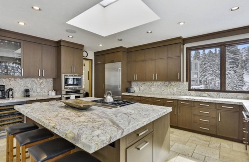 Salt Lake Mountain Resorts House | Luxury Alta Utah Home with Hot Tub, Pool Table, Game Room and Chef's Kitchen