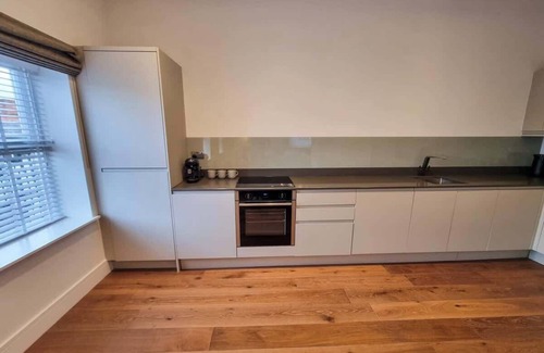 Trafford Apartment | Luxury Altrincham Apartment by City SuperHost
