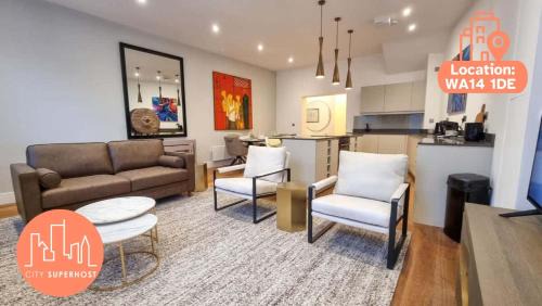 Trafford House | Luxury Altrincham Flat by City SuperHost