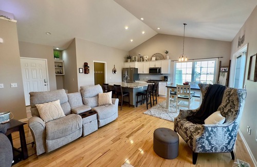 Ames House | Luxury Ames Getaway