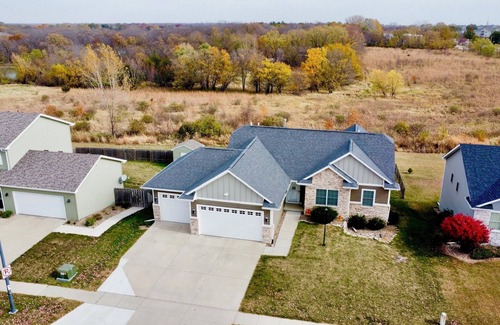Ames House | Luxury Ames Getaway