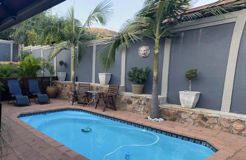 Rietfontein Apartment | Luxury and Comfort Hideaway 1 - Solar Powered