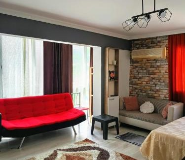 Alsancak Apartment | Luxury and Comfort in Central Alsancak Perfect for Groups or Families