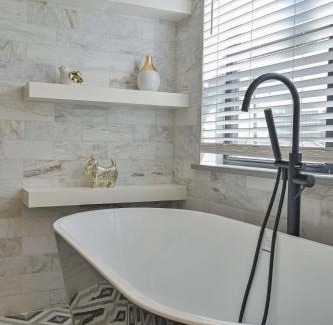 Central Oklahoma City House | Luxury and comfort for family or large group - close to OUHSC Downtown