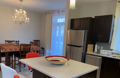 Saint-Sauveur House | Luxury and confort close to the heart of St Sauveur