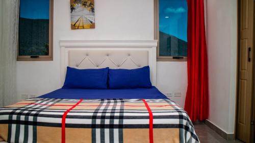 Eden Gardens Apartment | Luxury and Cozy Oasis w 24hrs Pool access at The Vineyard Kingston
