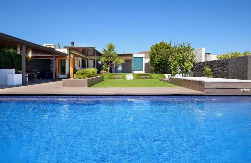 Playa Blanca Villa | Luxury and Harmony House