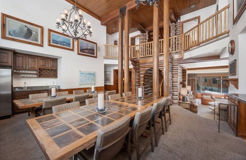 Salt Lake Mountain Resorts House | Luxury and Location in this Incredible Home with Brand New Outdoor Hot Tub and 2 Car Garage!