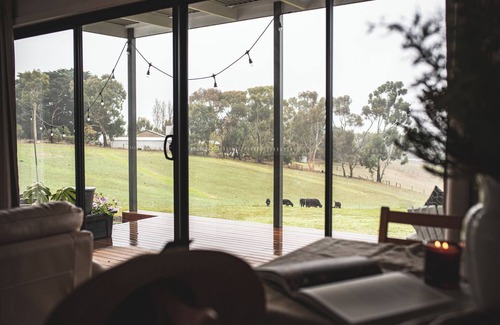 Talunga Villa | Luxury and seclusion in the Adelaide Hills with breathtaking views