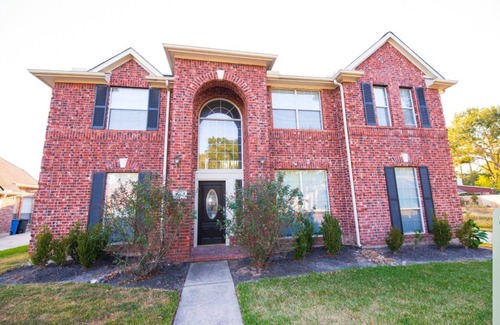 Spring House | Luxury and Stylish home!
