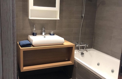 Ain Diab Apartment | Luxury Anfaplace Blue & Write apartment