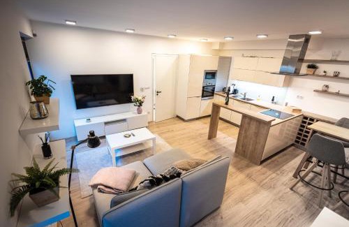 Andel Apartment | Luxury Angel Apartment with terrace