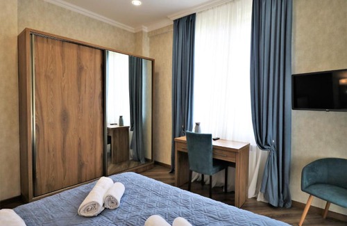 Vera Hotel | Luxury ApartHotel 5Rooms In Tbilisi Center
