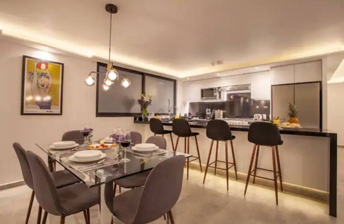 La Condesa Apartment | Luxury Apartment With Private Terrace