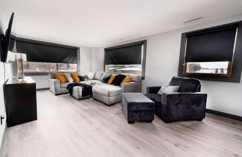 East Grand Forks Condo | Luxury Apartment in the heart of downtown EGF