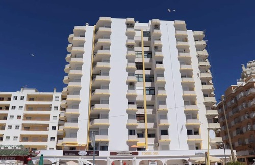 Armacao de Pera Apartment | LUXURY APARTMENT VISTA PANORAMICA WITH MAGNIFICENT SEA VIEW DIRECTLY BY THE SEA