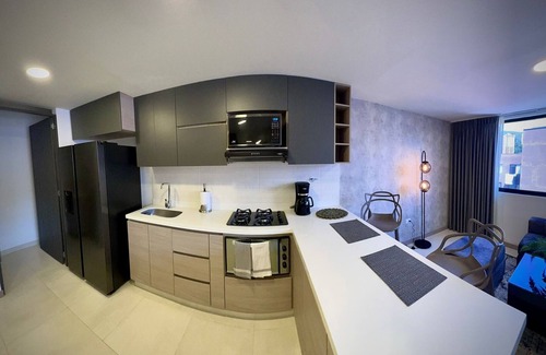 La Castellana Apartment | Luxury Apartment 2 Bedrooms - 2 Bath City View Full Equipped in Medellín