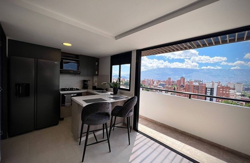 La Castellana Apartment | Luxury Apartment 2 Bedrooms - 2 Bath City View Full Equipped in Medellín