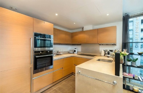 Queenstown Apartment | Luxury Apartment at Chelsea Bridge/Battersea Power Station