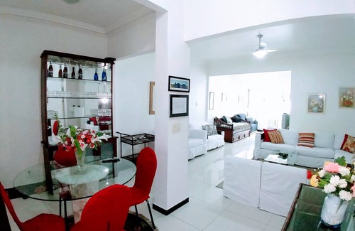 Copacabana Apartment | Luxury Apartment near the Beach, Renovated, Decorated and Furnished