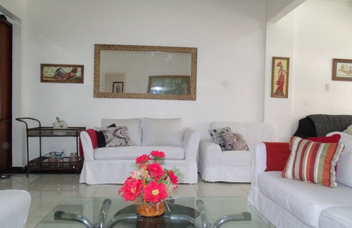 Copacabana Apartment | Luxury Apartment near the Beach, Renovated, Decorated and Furnished
