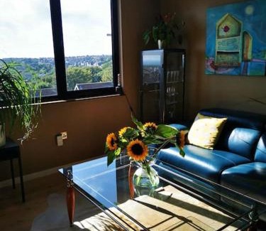 Woodingdean Apartment | Luxury Apartment Brighton and South Downs National Park, Free Parking, animals on request daily fee