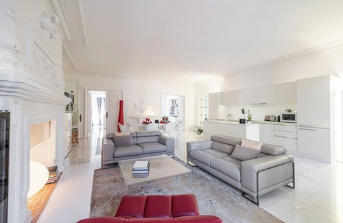Jean-Medecin Apartment | Luxury Apartment BY Massena Square