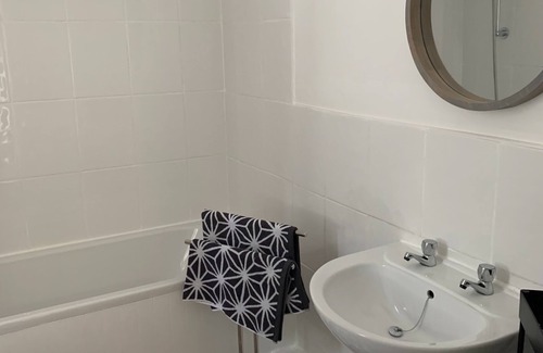 Castleton Apartment | Luxury apartment central Castleton situated a walking distance from Peveril Castle