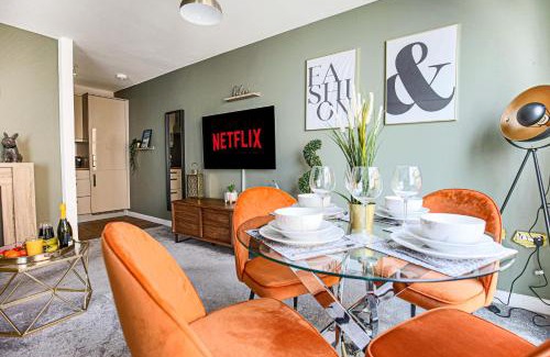 Central Milton Keynes Apartment | Luxury Apartment - City Centre - Free Parking, Fast Wifi, Sky TV and Netflix by Yoko Property