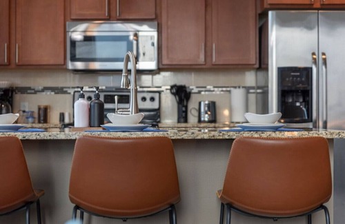 Downtown Cleveland Apartment | Luxury Apartment | Downtown | Free Parking