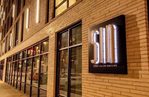 Fishtown Apartment | Luxury apartment in the heart of Philadelphia.n5 mins from restaurants and bars!
