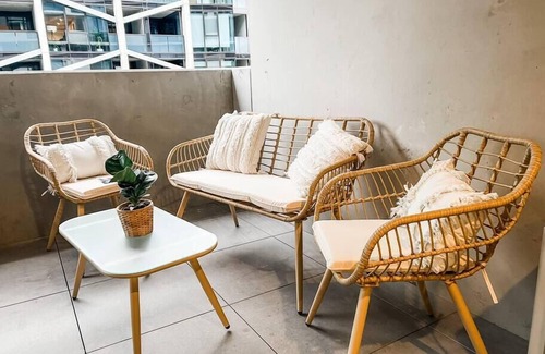 Reid Apartment | Luxury Apartment in Canberra CBD
