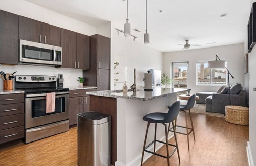 University District Apartment | Luxury Apartment in Grandview