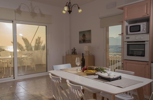 Neo Kalamaki Apartment | Luxury Apartment in Kalamaki Riviera