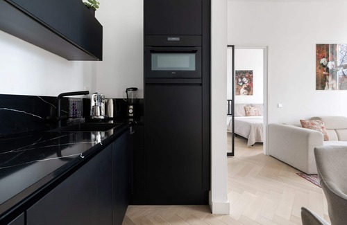 Oude Westen Apartment | Luxury apartment in the heart of Rotterdam. offering elegance, comfort and modern amenities.