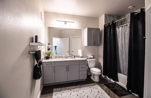 Spring Branch East Apartment | Luxury Apartment in Northwest Houston