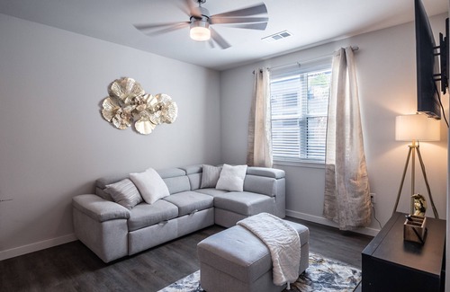 Spring Branch East Apartment | Luxury Apartment in Northwest Houston