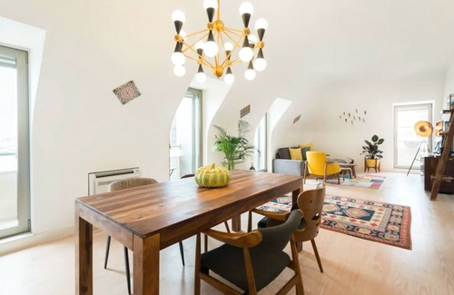 Misericordia Apartment | Luxury apartment in quiet TimeOut Market location by MyPlaceForYou