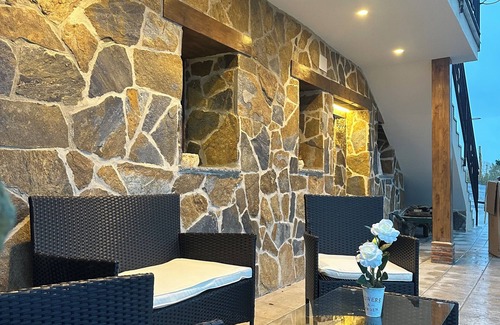 Cuestespines Cottage | LUXURY APARTMENT IN THE CENTER OF ASTURIAS WITH FIREPLACE AND INTERIOR JACUZZI