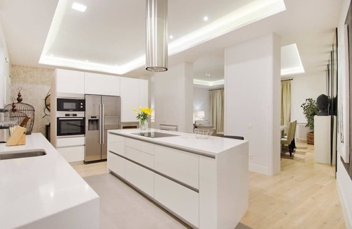 Chueca Apartment | Luxury Apartment in the Golden Mile