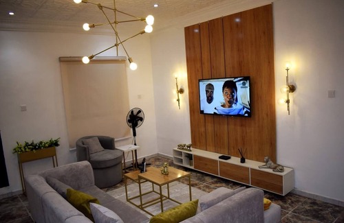 Lekki Phase 1 Apartment | Luxury apartment in The Heart of Lekki Phase 1